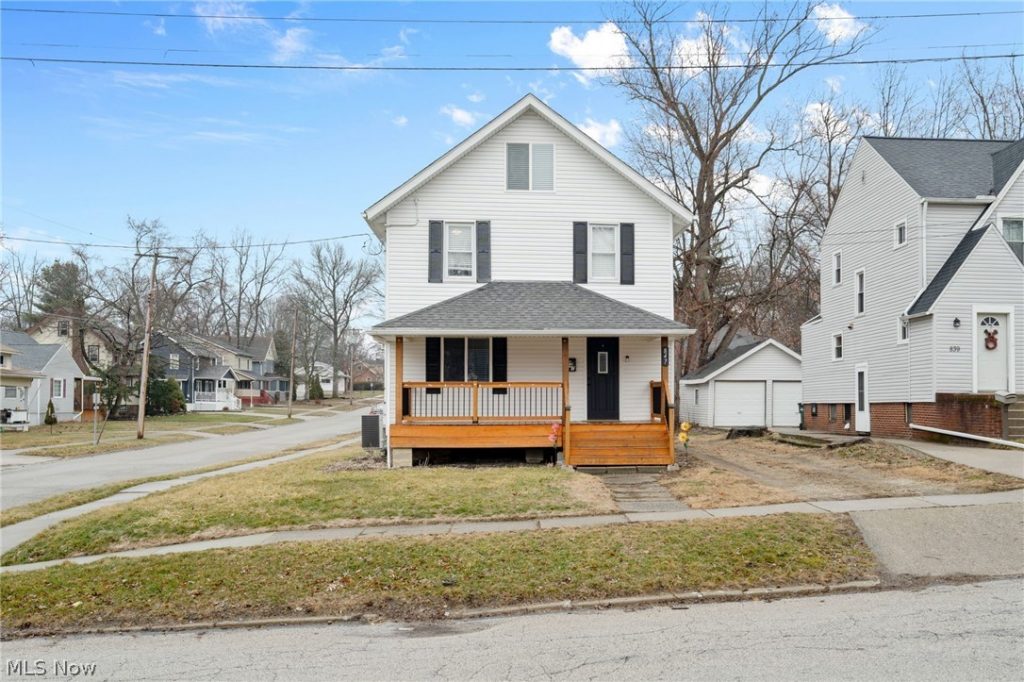 847 Sackett Avenue, Cuyahoga Falls, OH