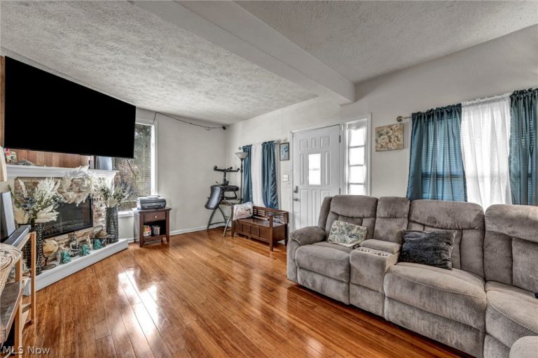 12909 Sprecher Avenue, Cleveland, OH - Photo 8