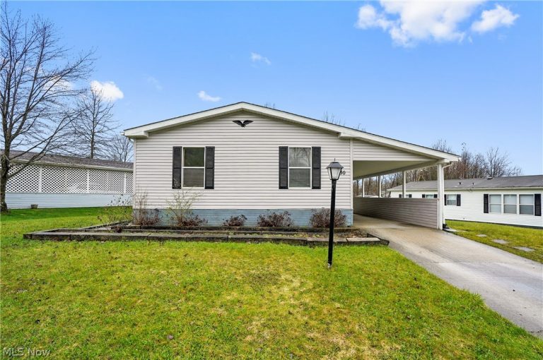 30 Cardinal Drive, Hiram, OH - Photo 2