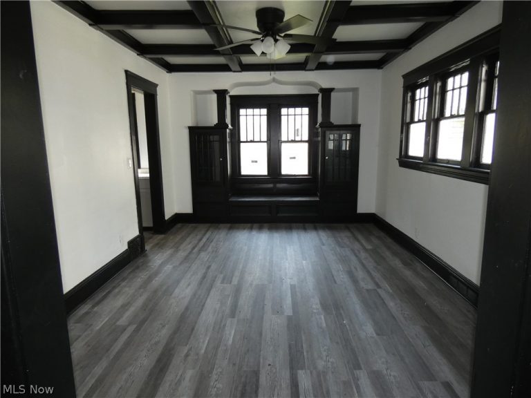 462 109th Street, Cleveland, OH - Photo 8