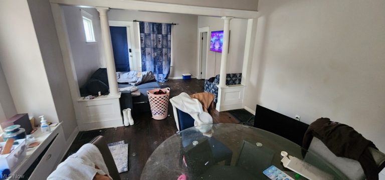 3868 19, Cleveland, OH - Photo 4