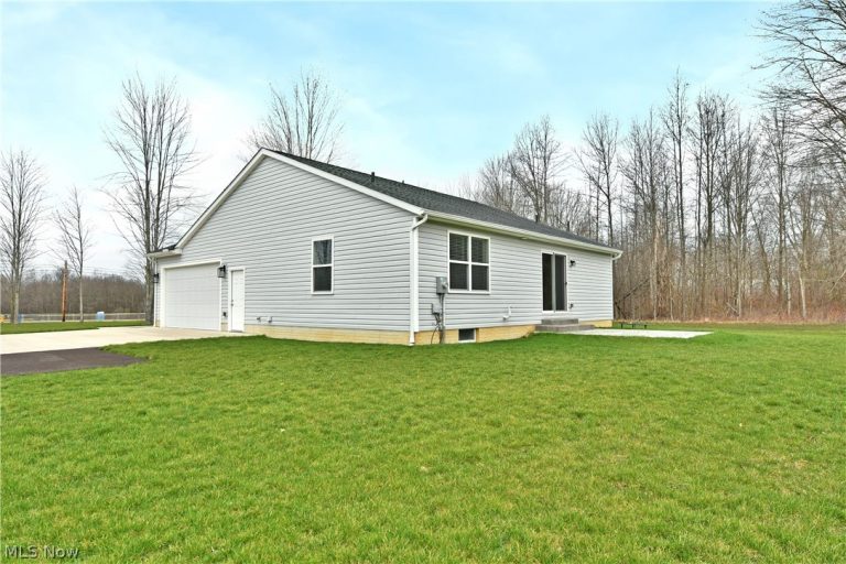 5554 Alva Avenue, Warren, OH - Photo 6