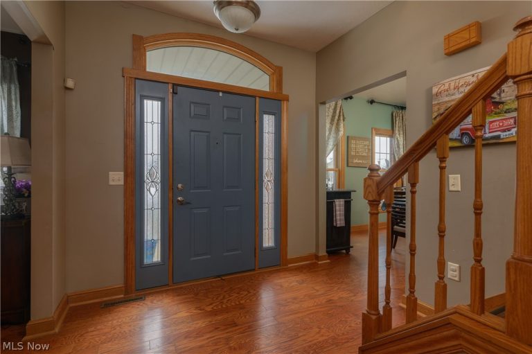 806 Forrest Ridge Drive, Dover, OH - Photo 8