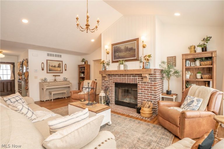 800 Martin Road, Mogadore, OH - Photo 6