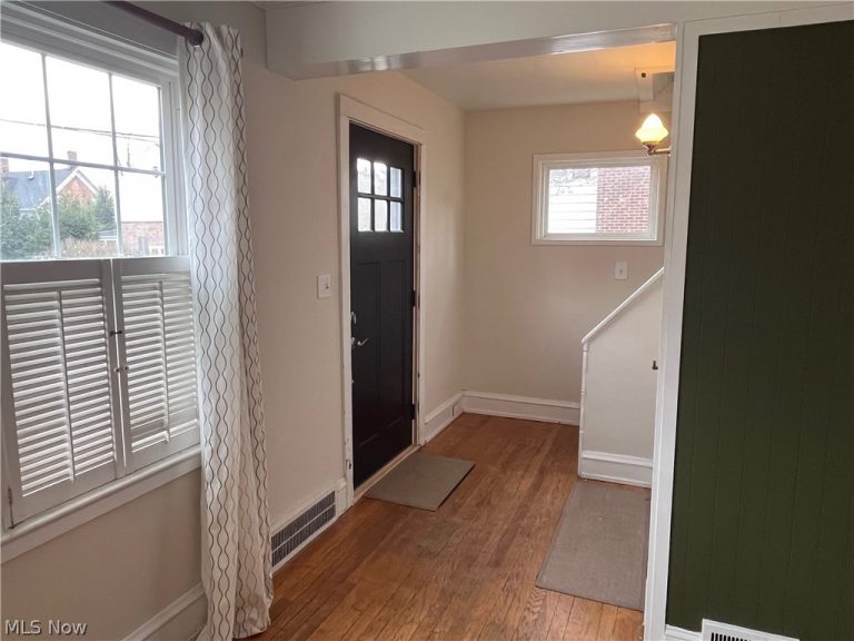 15 South Street, Chagrin Falls, OH - Photo 3