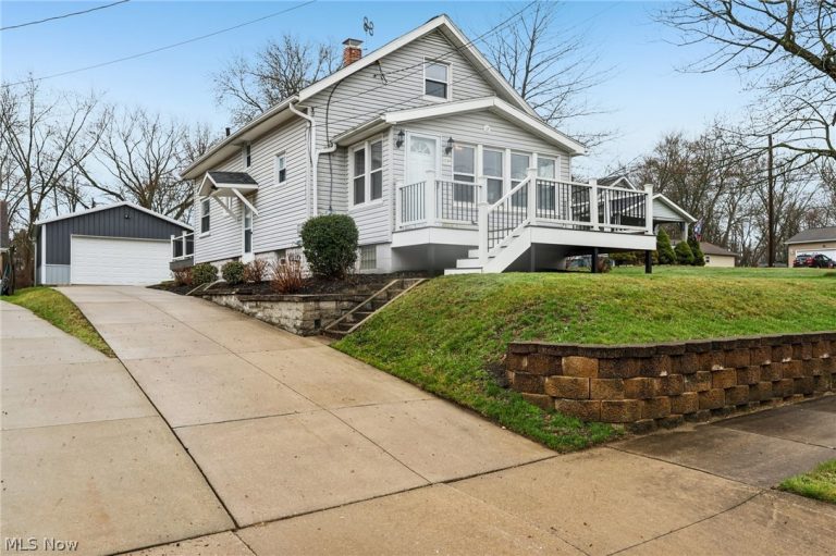 2230 Cooledge Avenue, Akron, OH - Photo 2