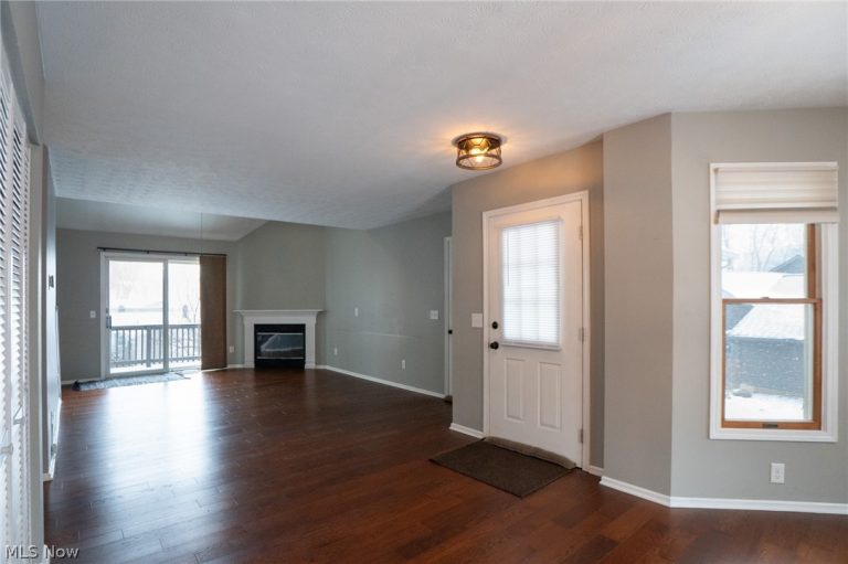 4985 Searls Drive, North Canton, OH - Photo 2