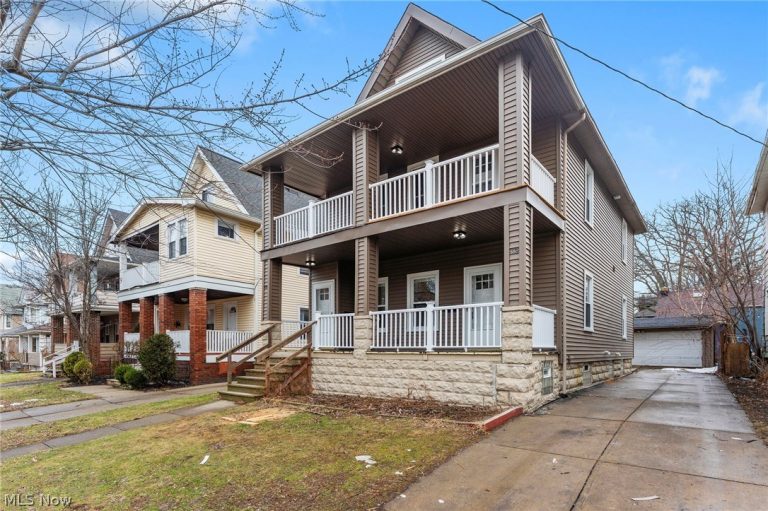 1535 Lakewood Avenue, Lakewood, OH - Photo 2