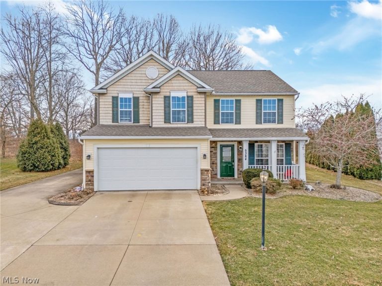 5384 Villarose Avenue, Massillon, OH - Photo 2