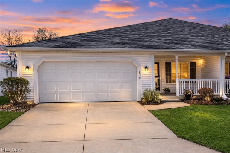 6912 Paradise Way, North Ridgeville, OH, 44039