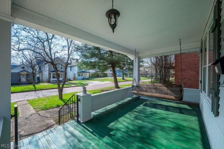 708 7th Street, Marietta, OH - Photo 3