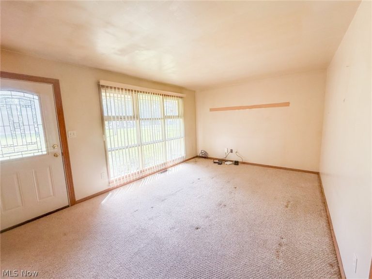 4102 Burkey Road, Austintown, OH - Photo 6