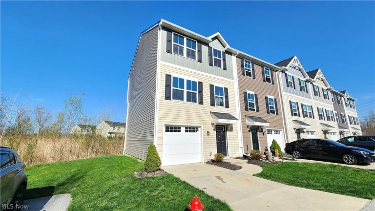 836 Sugarberry Court, Painesville Twp, OH - Photo 2