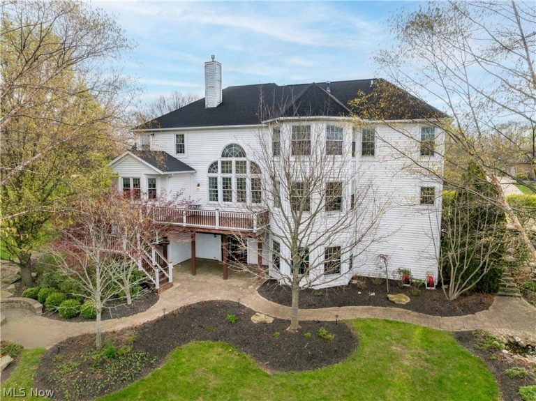 1561 Pilgrims Knob, Canton, OH - Photo 4