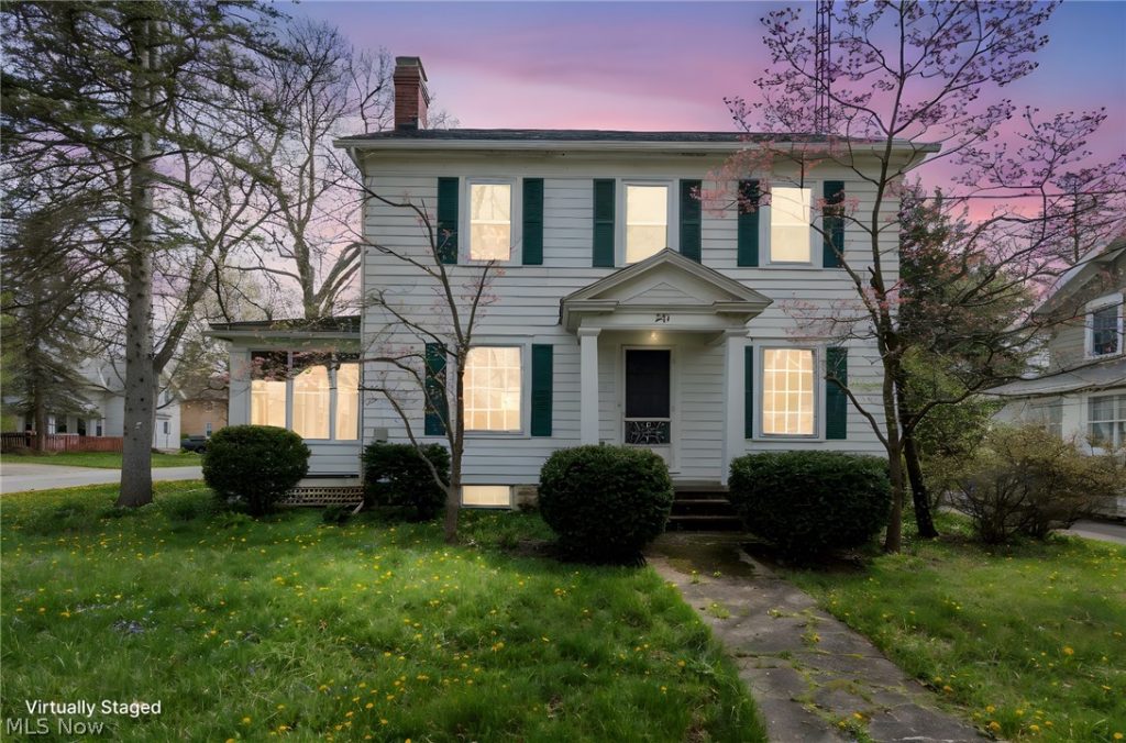 241 Freedom Street, Ravenna, OH