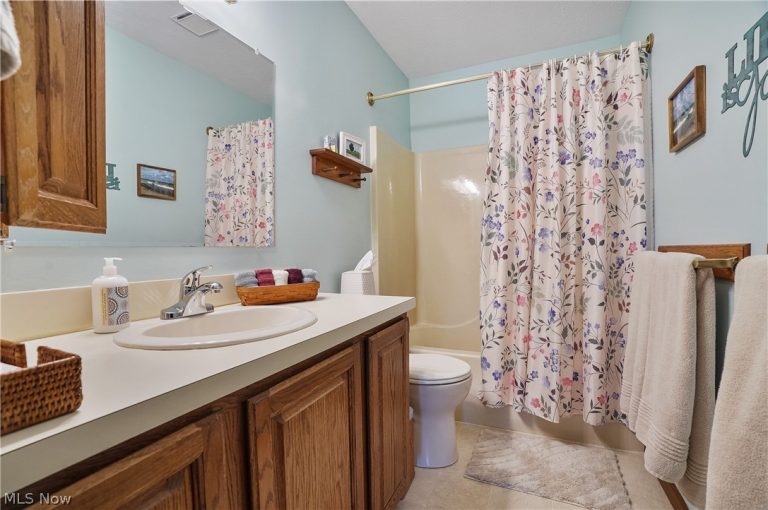 9143 Matthew Court, Mentor, OH - Photo 5