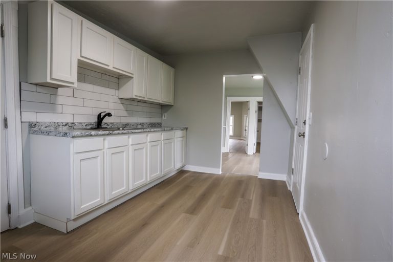 3514 58th Street, Cleveland, OH - Photo 3