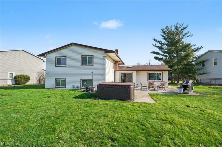 6360 Ramblewood Drive, Mentor, OH - Photo 6