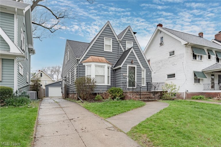 1294 Giel Avenue, Lakewood, OH - Photo 2