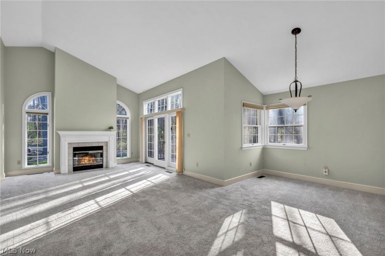 425 Armante Court, Akron, OH - Photo 6