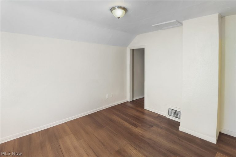 505 Brown Street, Akron, OH - Photo 5