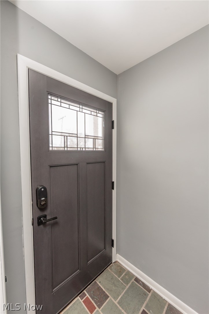 2539 Warrensville Center Road #Down, University Heights, OH - Photo 2