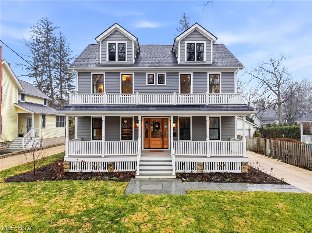 81 Hall Street, Chagrin Falls, OH