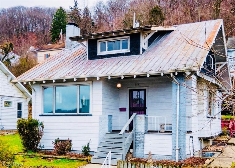 826 NEVILLE Street, Follansbee, WV - Photo 2