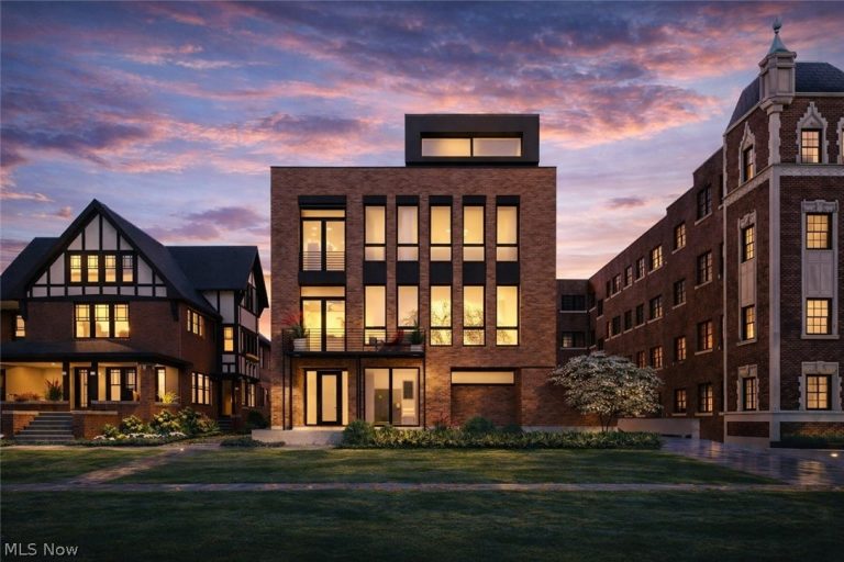 9819 Lake #6, Cleveland, OH - Photo 2