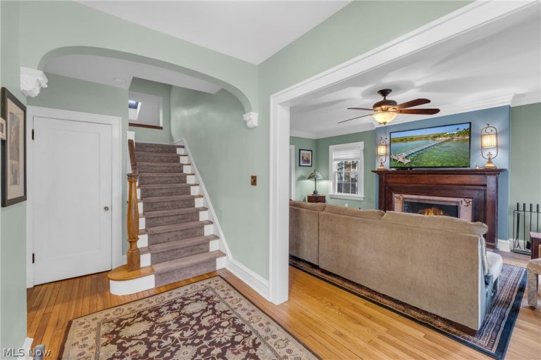 2874 Coleridge Road, Cleveland Heights, OH - Photo 4