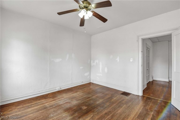 2815 Monroe Avenue, Cleveland, OH - Photo 8