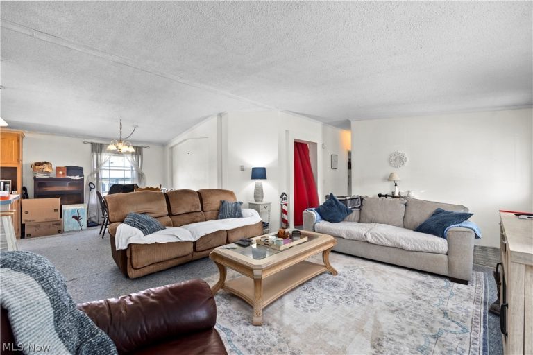 69 Mirage Avenue, Amherst, OH - Photo 6