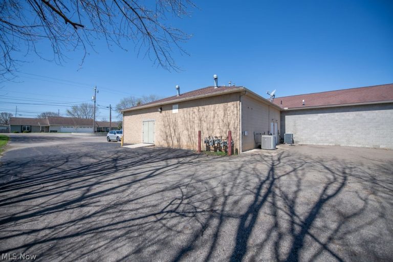 1315 Wooster Avenue, Strasburg, OH - Photo 3