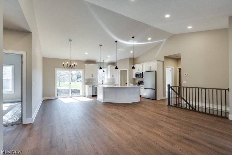 13969 Highview Drive, Dalton, OH - Photo 6