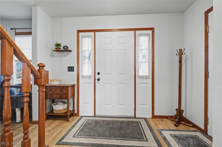 1282 Berkshire Drive, Macedonia, OH - Photo 4