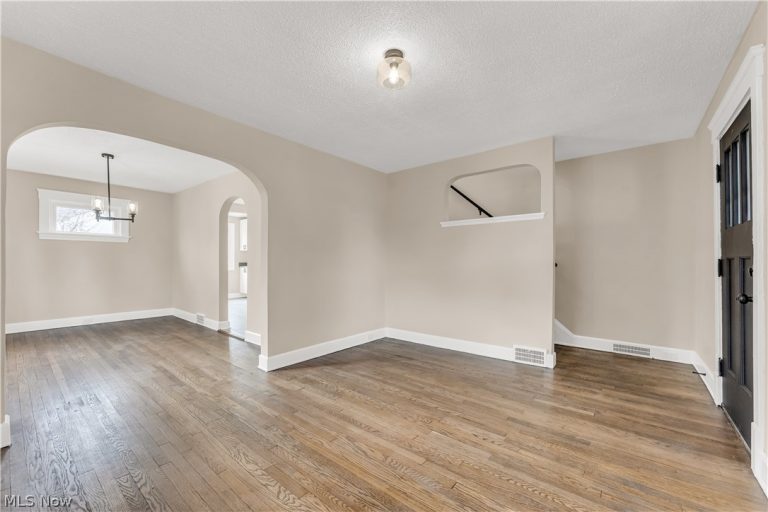 4607 Wichita Avenue, Cleveland, OH - Photo 8