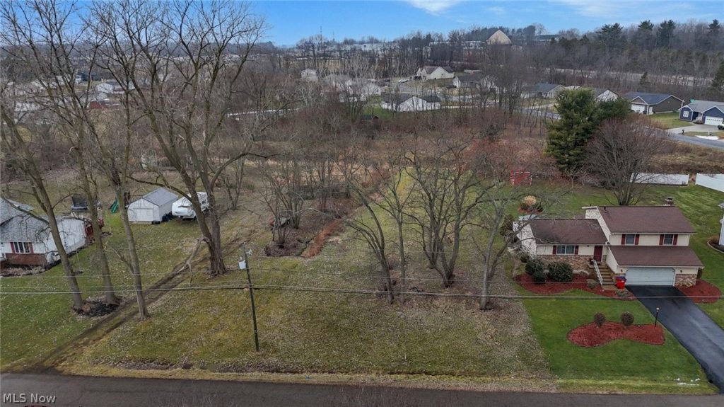 4707 Eastland Avenue, Louisville, OH