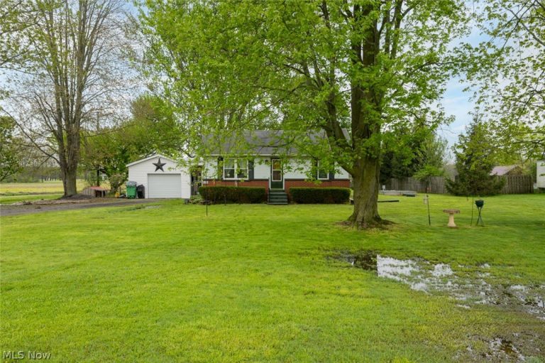 10190 Penniman Road, Orwell, OH - Photo 2