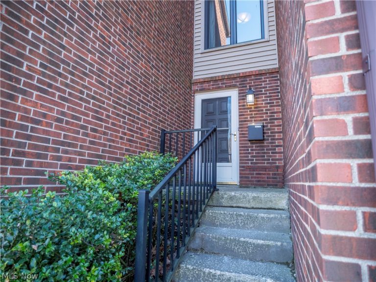 6878 Fitzwater Road #41, Brecksville, OH - Photo 4