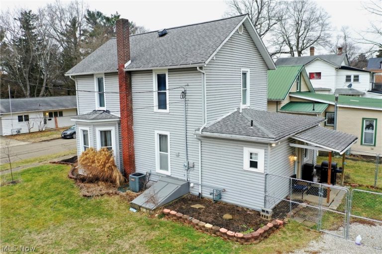 285 Crawford Street, Millersburg, OH - Photo 3