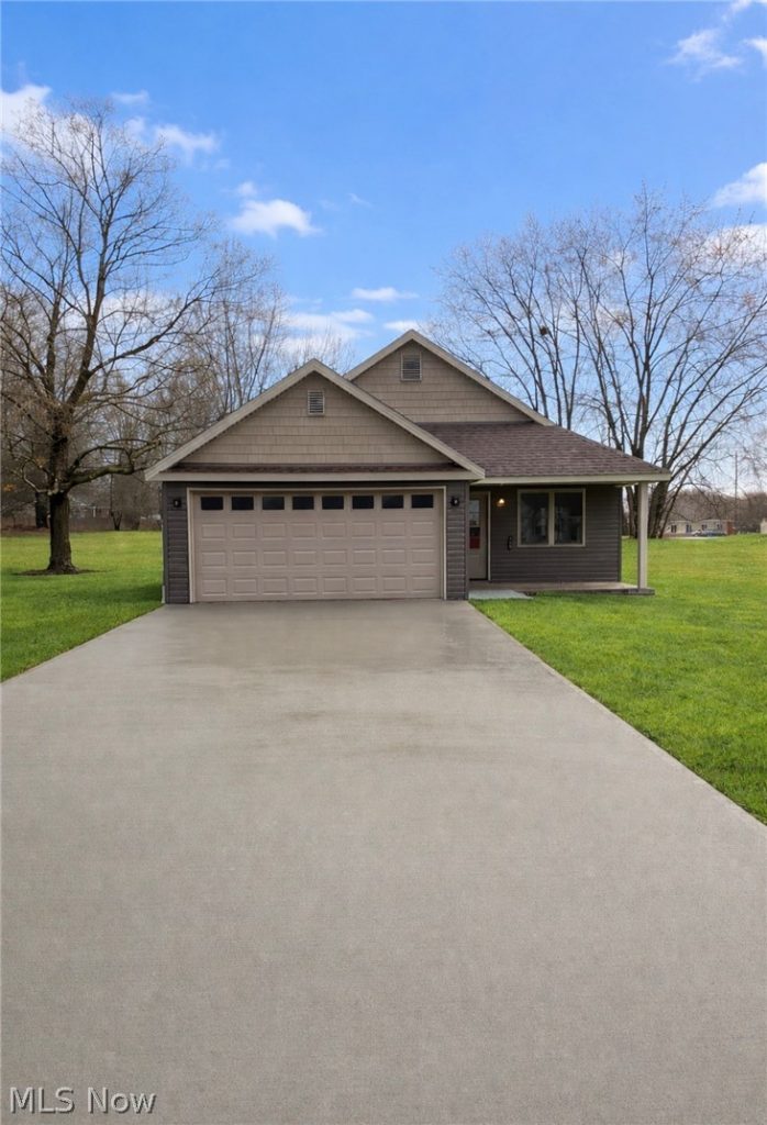 1444 Buckeye Circle, Salem, OH