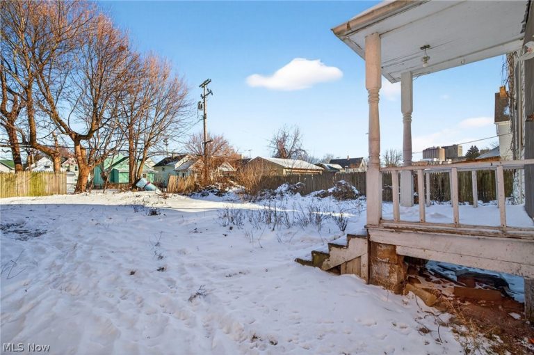 3104 Woodbridge Avenue, Cleveland, OH - Photo 6