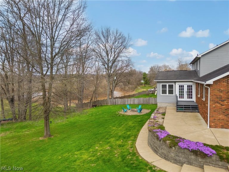 11870 Dupont Road, Washington, WV - Photo 6