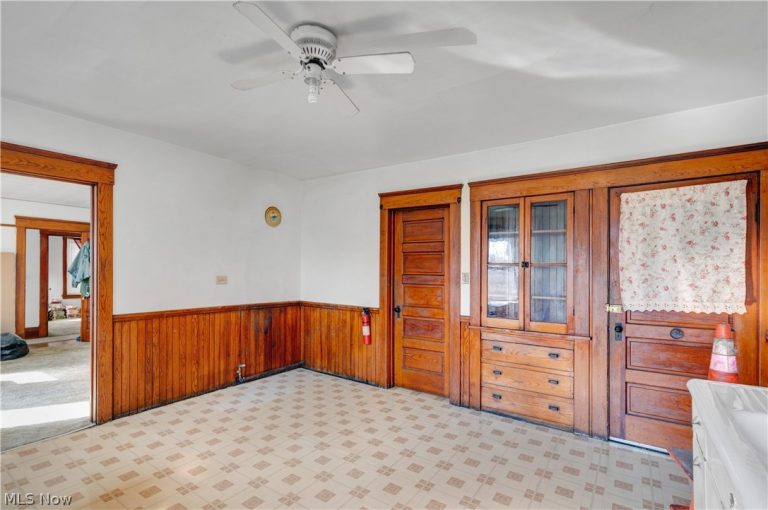 5862 Cable Avenue, Cleveland, OH - Photo 6