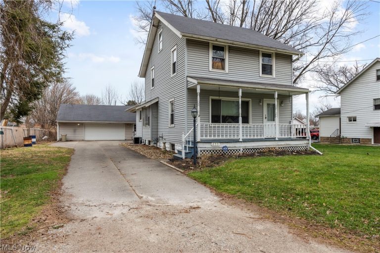 255 42nd Street, Lorain, OH - Photo 3