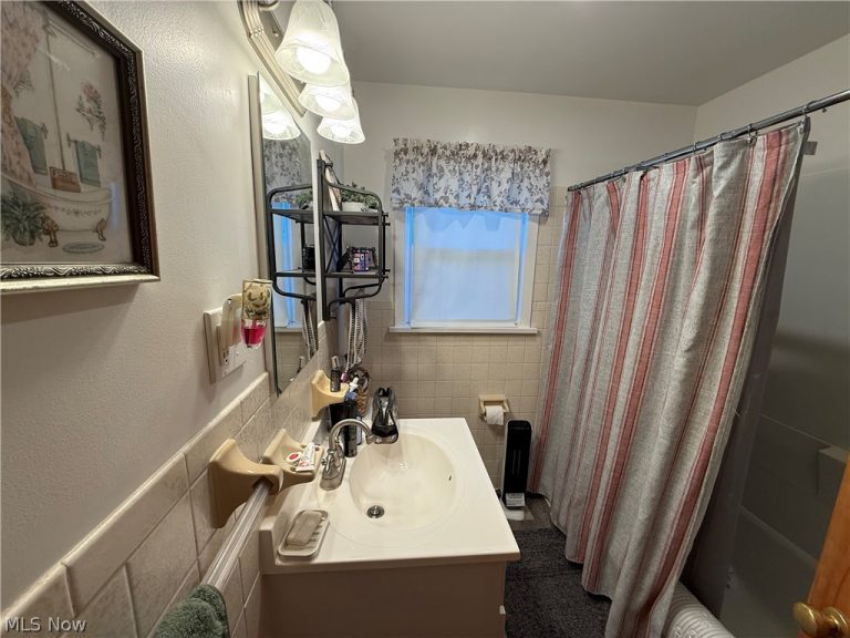 442 44th Street, Shadyside, OH - Photo 4