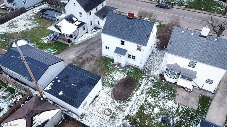 1372 Maryland Avenue, Canton, OH - Photo 2