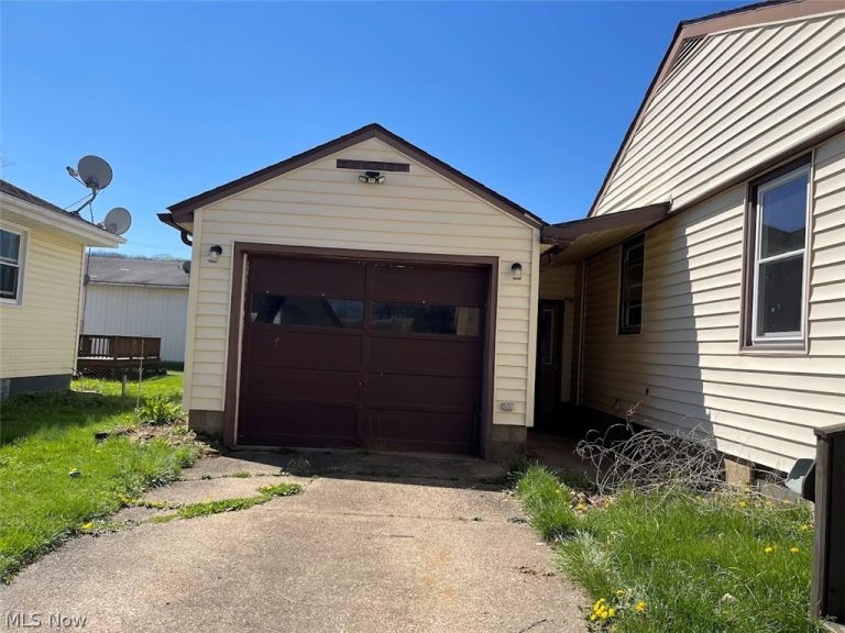 234 Bridge Street, Newcomerstown, OH - Photo 3