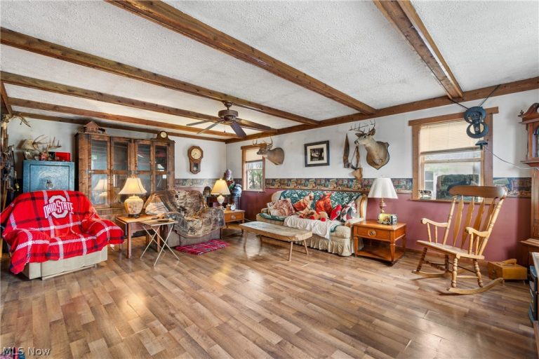 2377 Greensburg Road, North Canton, OH - Photo 8