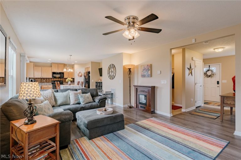 519 Ashwood Lane, Painesville, OH - Photo 5